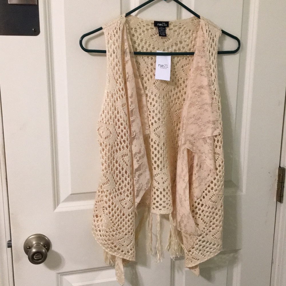 NWT Beige Open Knit crochet Lace Vest S M drapes - Picture 3 of 9